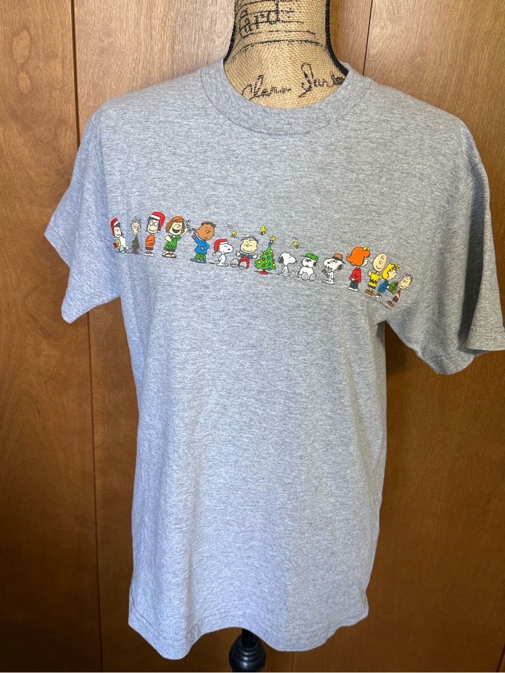 VTG 90’s - Peanuts Holiday Character Line Gray Graphic Tee - Medium